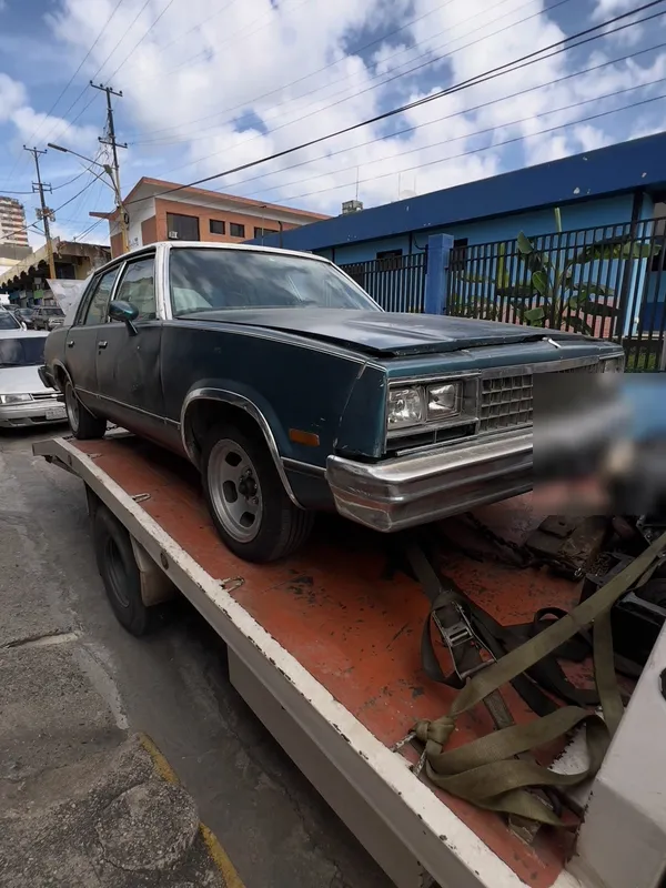 Chevrolet Malibu 1982 azul en Monster Garage Vzla, Valencia (foto 1)
