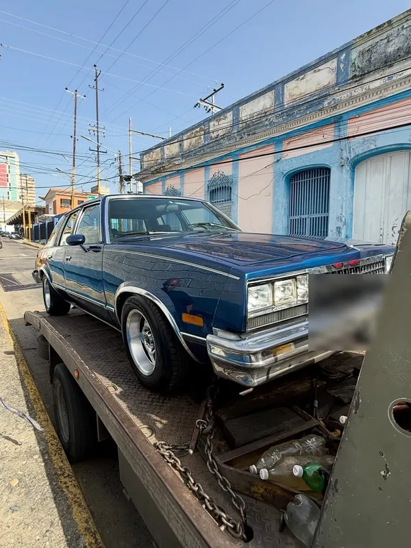 Chevrolet Malibu 1982 azul en Monster Garage Vzla, Valencia (foto 2)