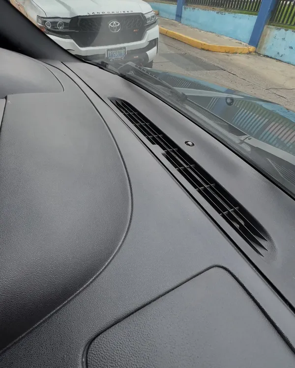 Chevrolet Silverado asientos y tablero: tablero después, en Monster Garage Vzla, Valencia