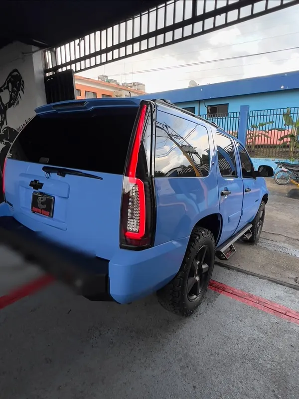 Chevrolet Tahoe, negro a azul, en Monster Garage Vzla, Valencia