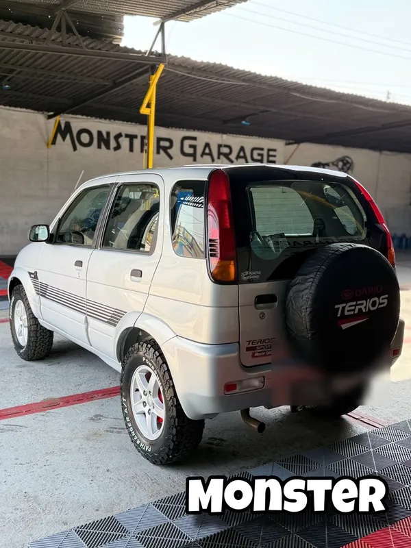Daihatsu Terios, original vs monster, en Monster Garage Vzla, Valencia