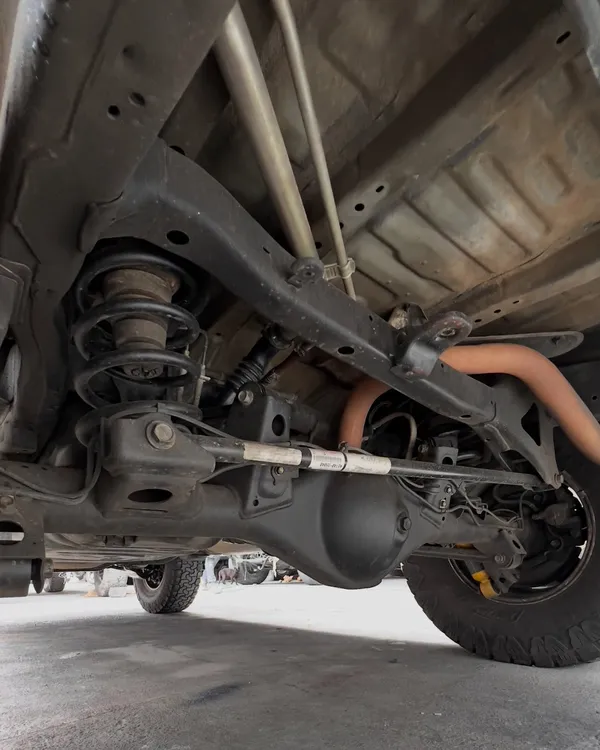Estética de chasis 11 trabajos: chasis · toyota 4runner antes, en Monster Garage Vzla