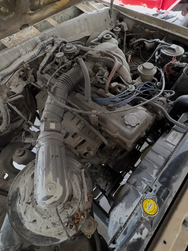 Estética de motor 9 trabajos: trabajo 1 antes, en Monster Garage Vzla