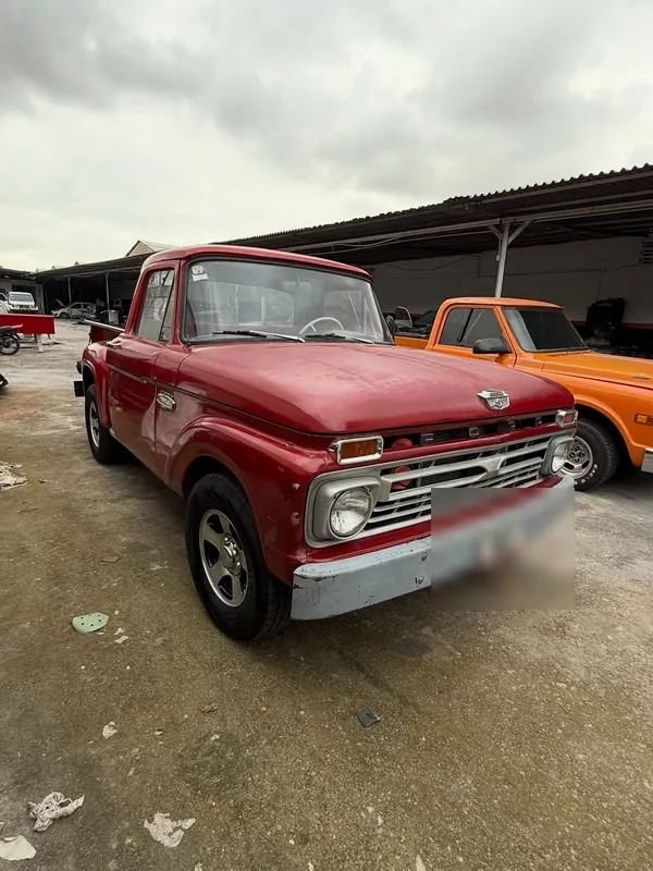 Ford F100 1966, rojo, en Monster Garage Vzla, Valencia