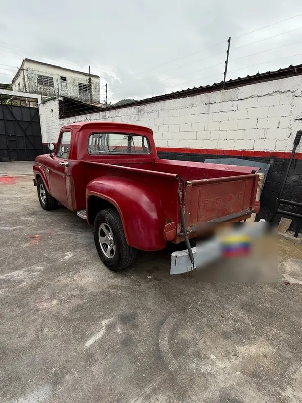 Ford F100 1966 rojo en Monster Garage Vzla, Valencia (foto 1)