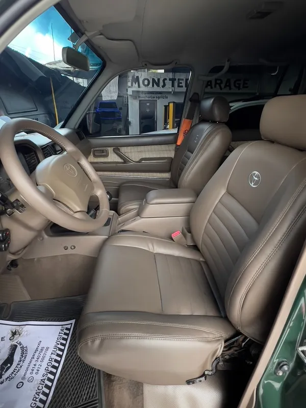 Toyota Autana, interior, en Monster Garage Vzla, Valencia