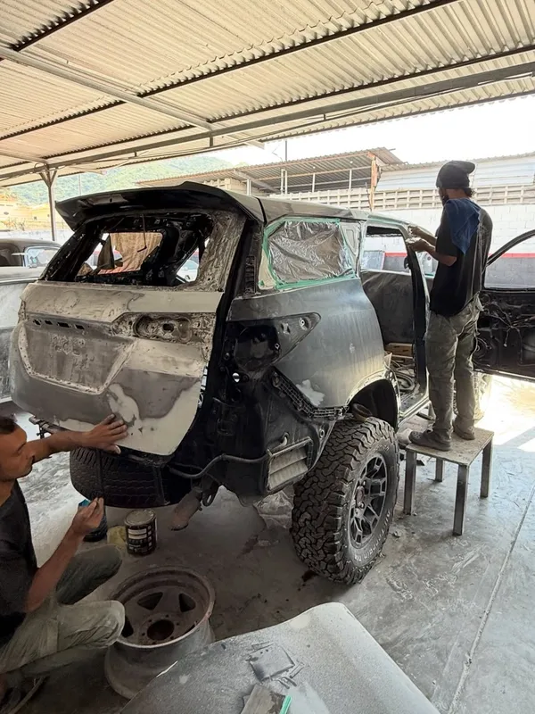 Toyota Fortuner, negro, en Monster Garage Vzla, Valencia