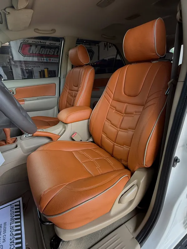 Toyota Fortuner, interior en cuero caramelo, en Monster Garage Vzla, Valencia